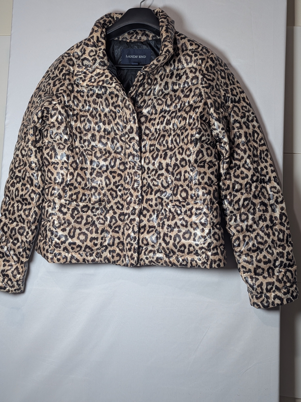 Landsโ End Leopard Print Puffer Jacket Womenโs M 10/12